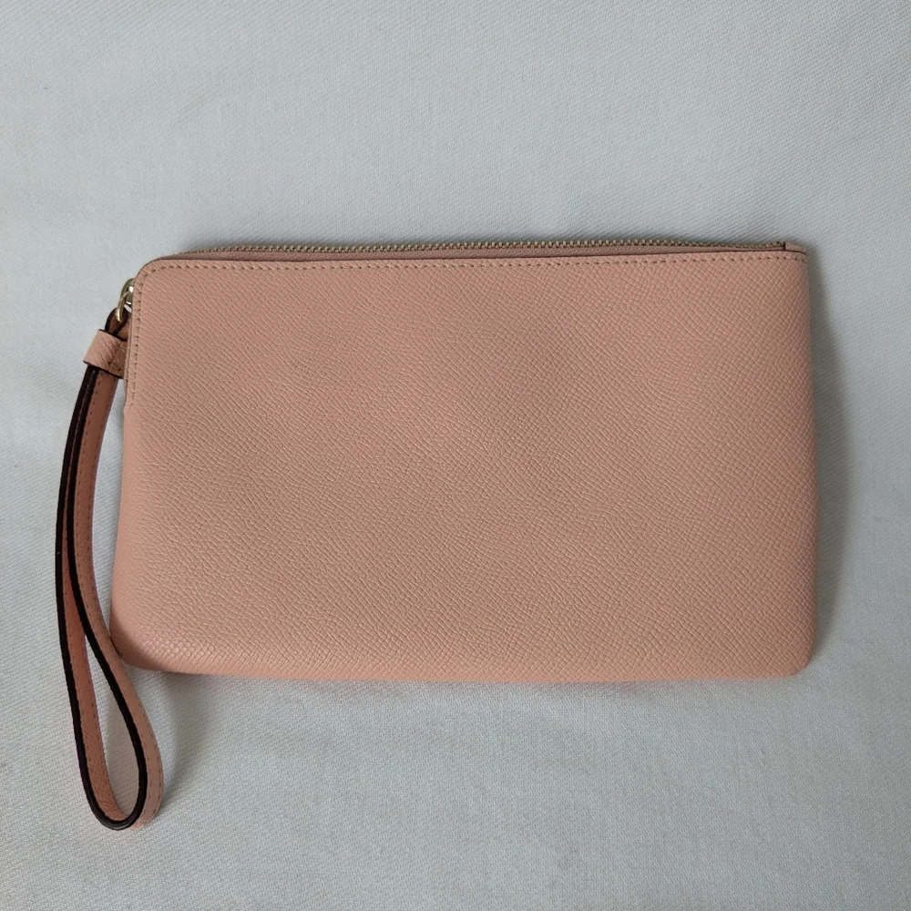 Coach authentic large